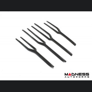 Lamborghini Urus - Front Grille Forks - Carbon Fiber